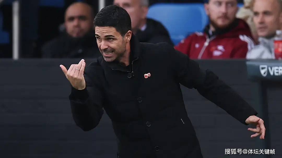 英超赛程难度解析:轻松赛程能否助力利物浦与曼城扭转颓势?