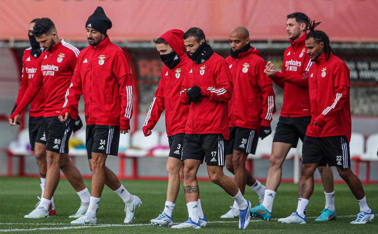 穆里尼奥回归本菲卡,面临魔鬼赛程挑战欧冠