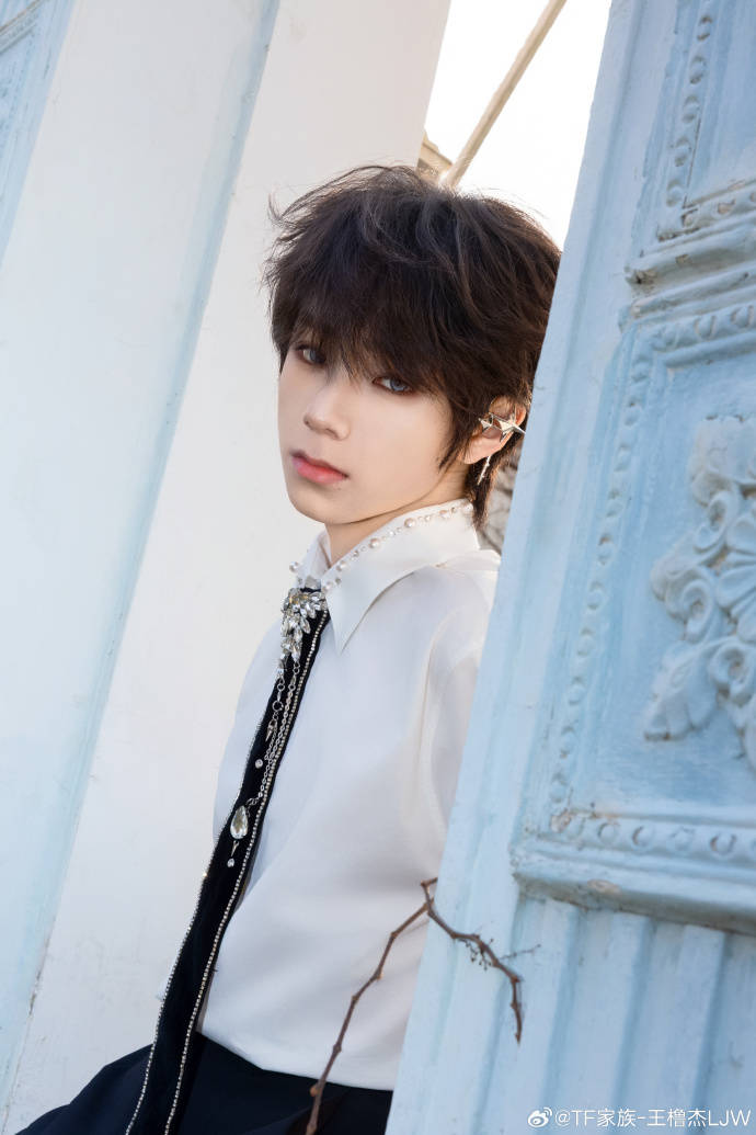 NBA球星韦德评论TF家族成员后续，本人回应：账号被盗